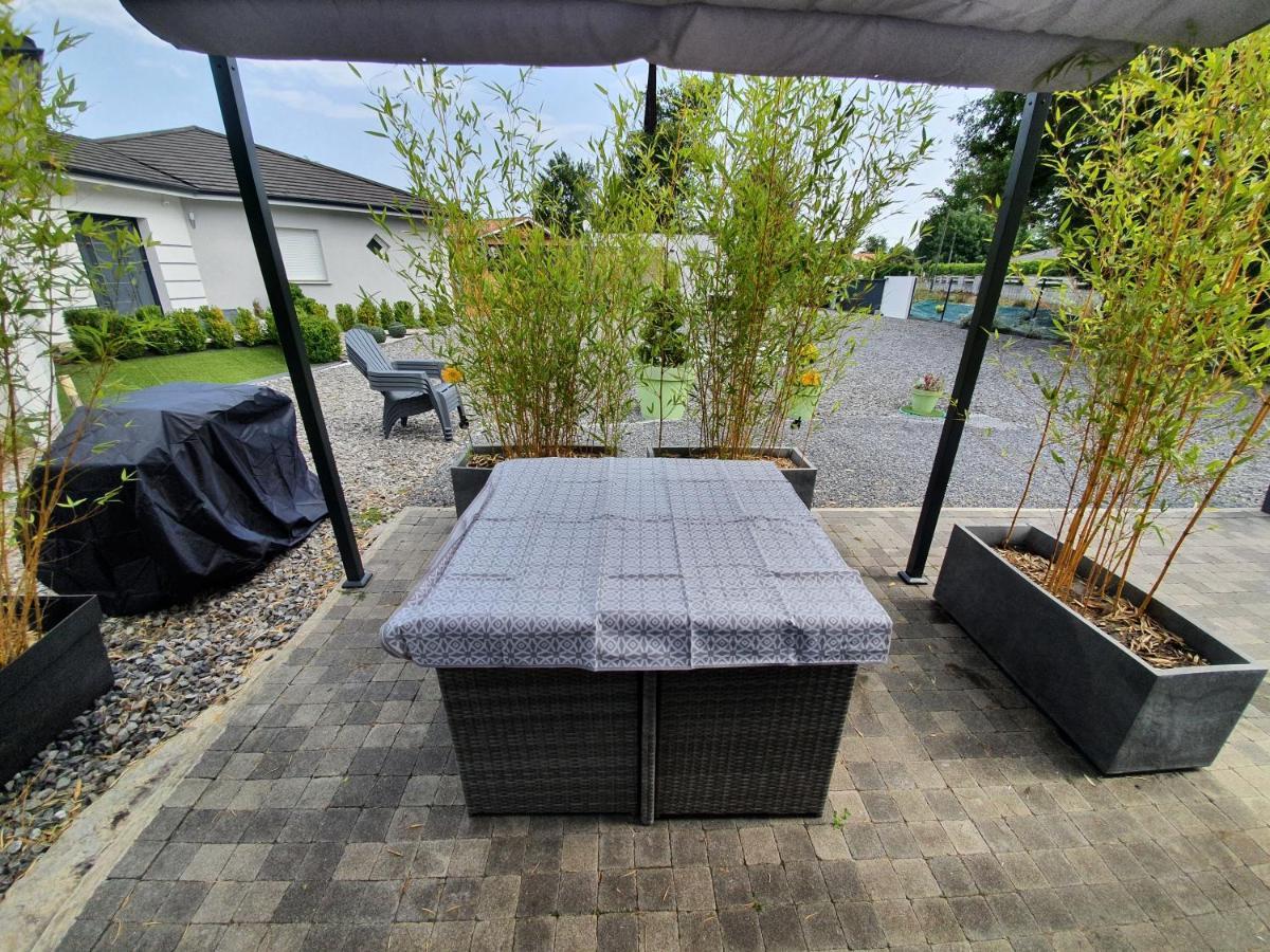 Jungle Apartment Mios Ngoại thất bức ảnh